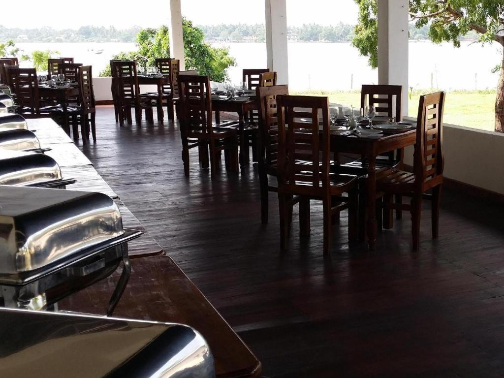 Naaval Hotel Batticaloa Kültér fotó