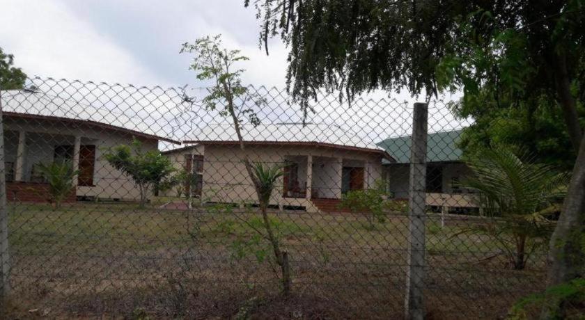 Naaval Hotel Batticaloa Kültér fotó