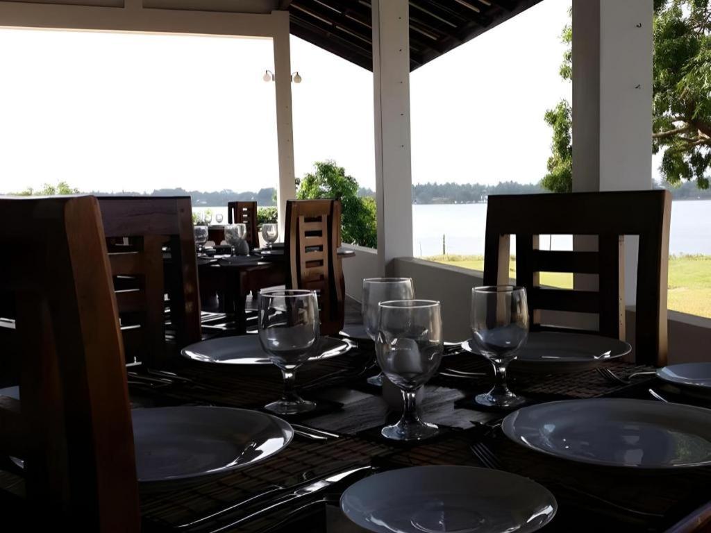 Naaval Hotel Batticaloa Kültér fotó